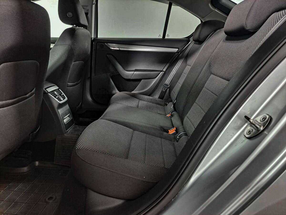 Б/У Шкода Октавия 2016 года. Фото: #8