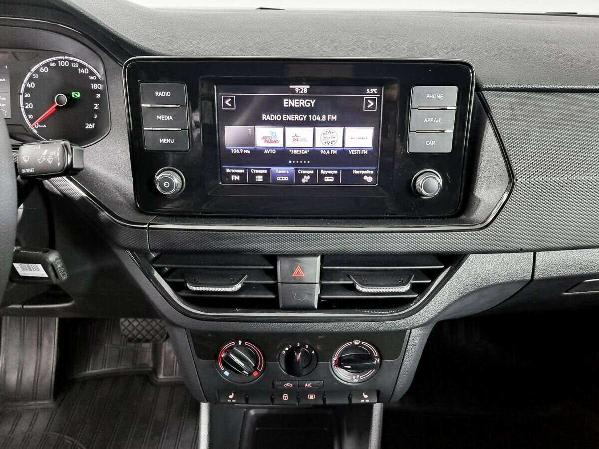 Б/У Фольксваген Поло 2021 года. Фото: #10