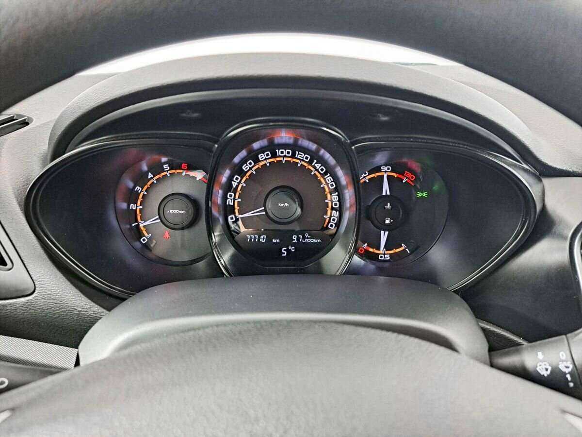 Б/У Лада (ВАЗ) Веста 2019 года. Фото: #10