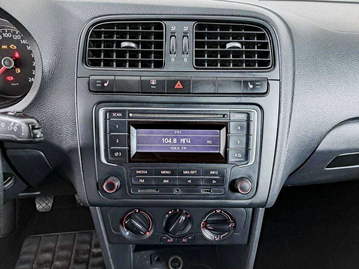 Б/У Фольксваген Поло 2014 года. Фото: #12