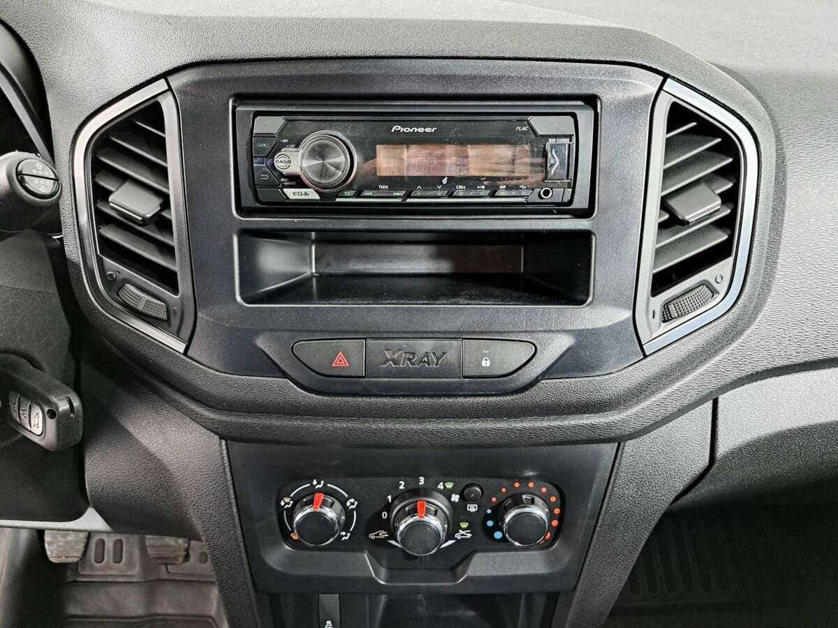 Б/У Лада (ВАЗ) ИКСРЭЙ 2019 года. Фото: #12