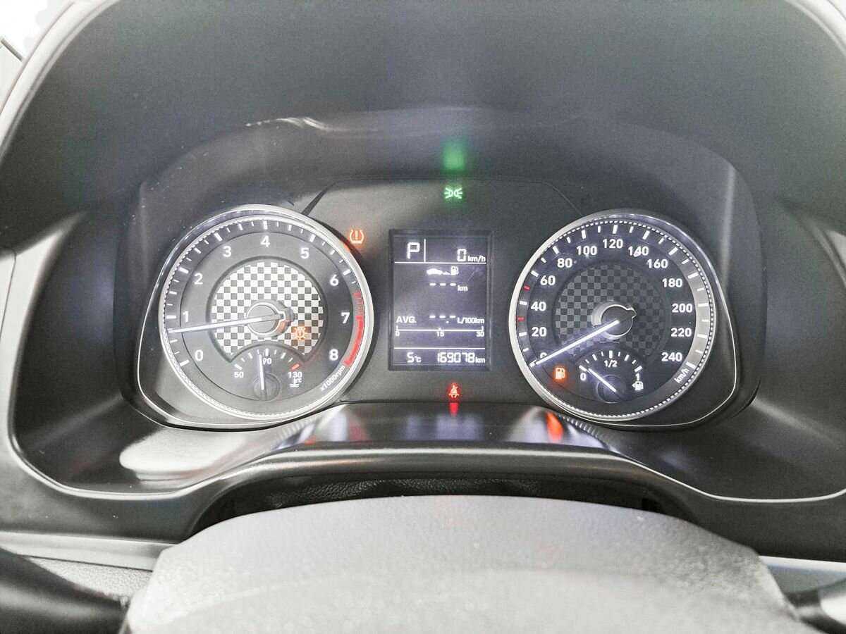 Б/У Хендай Елантра 2019 года. Фото: #9