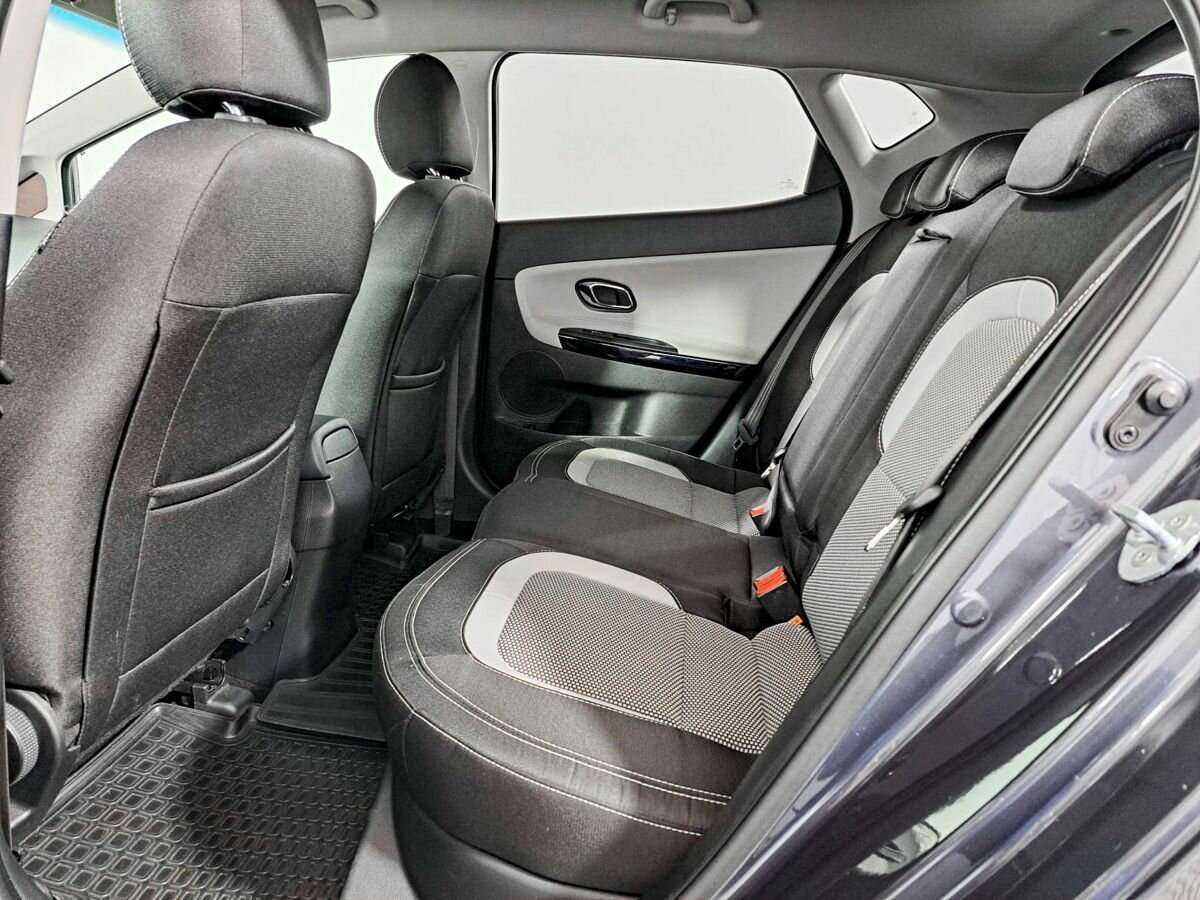 Б/У Киа Сид 2018 года. Фото: #11