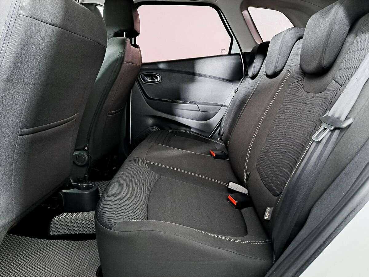 Б/У Рено Каптюр 2018 года. Фото: #7