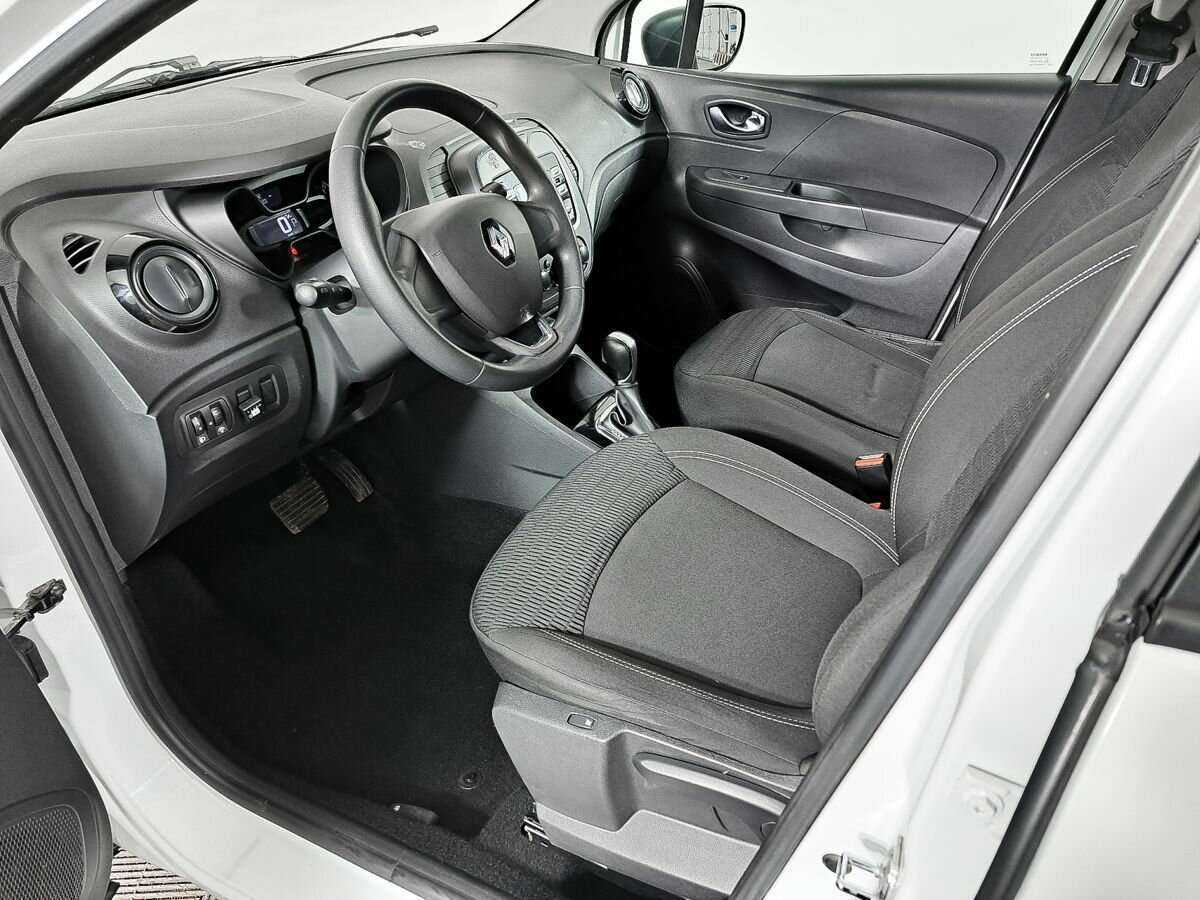 Б/У Рено Каптюр 2018 года. Фото: #11