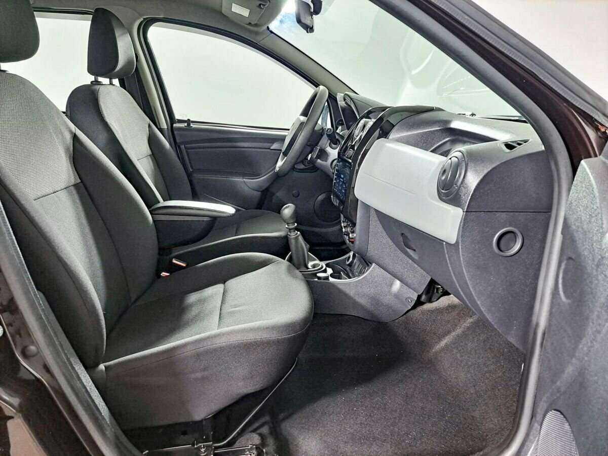 Б/У Рено Дастер 2017 года. Фото: #8