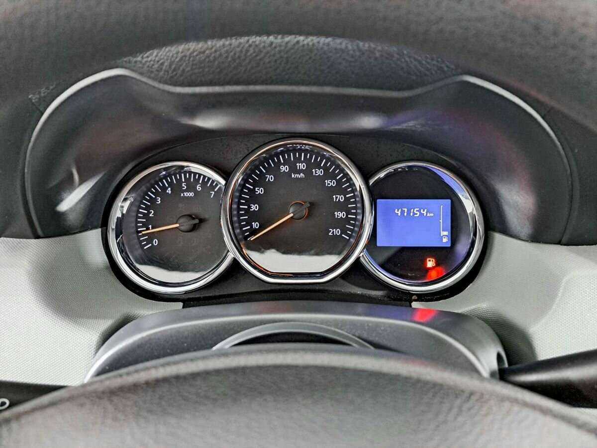 Б/У Рено Дастер 2017 года. Фото: #10