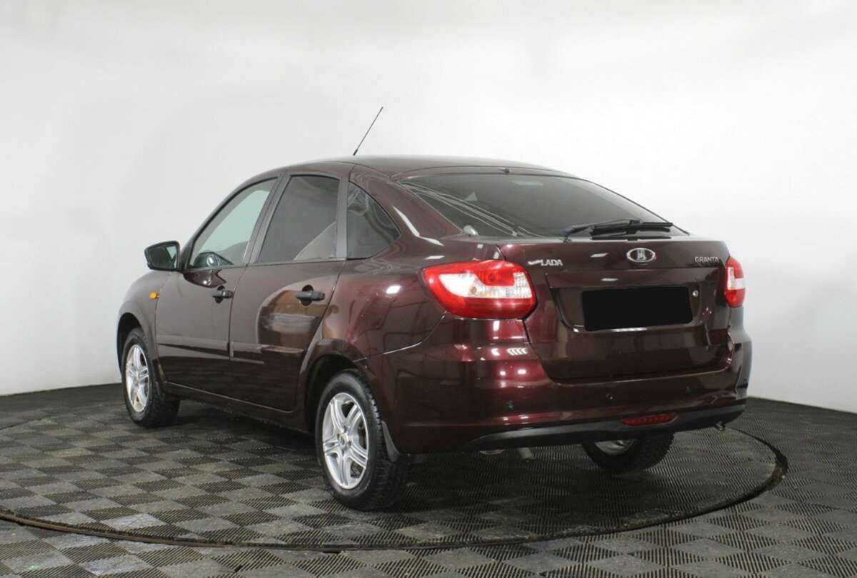 Б/У Лада (ВАЗ) Гранта 2015 года. Фото: #5