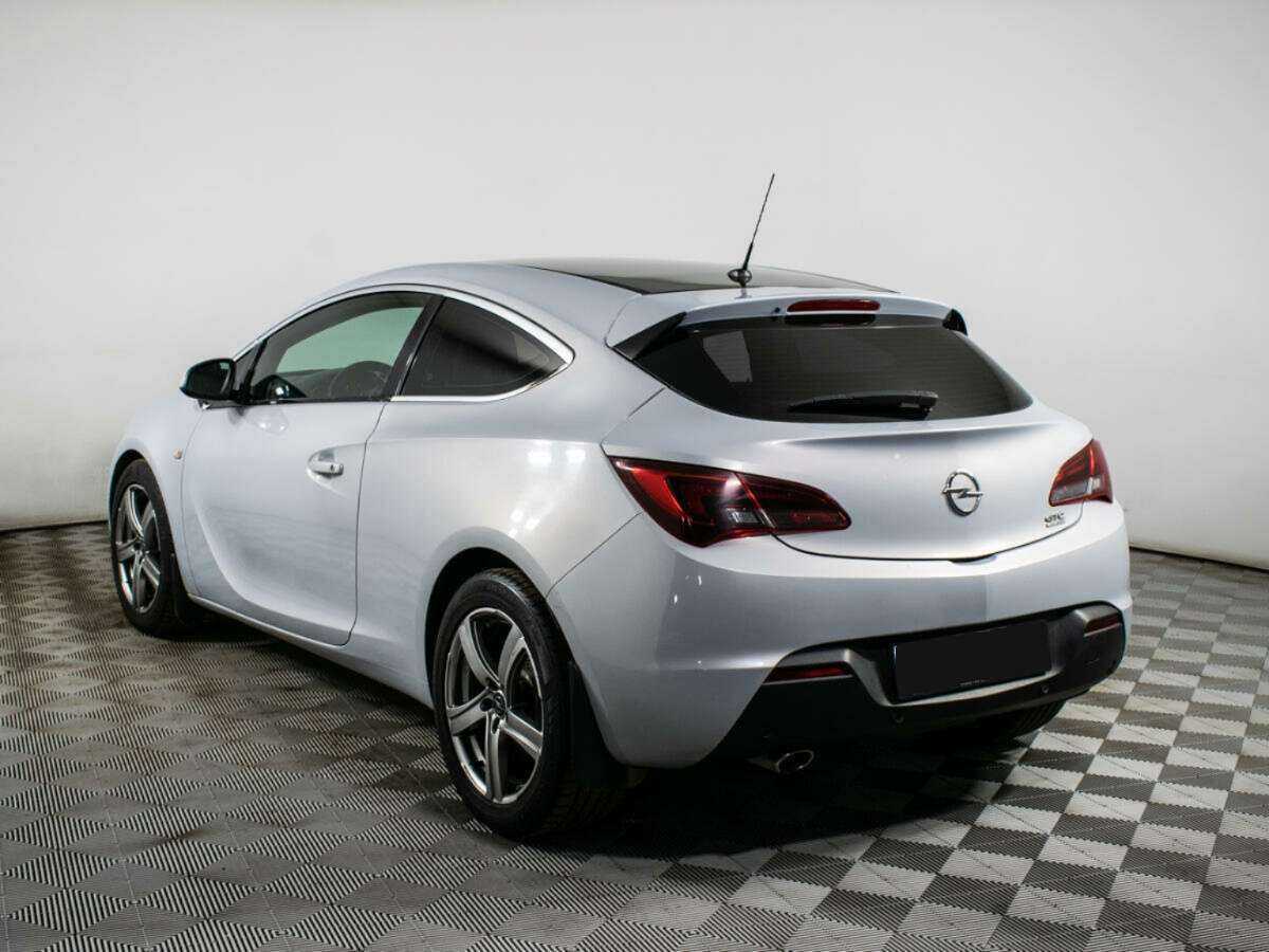 Б/У Опель Астра 2012 года. Фото: #6