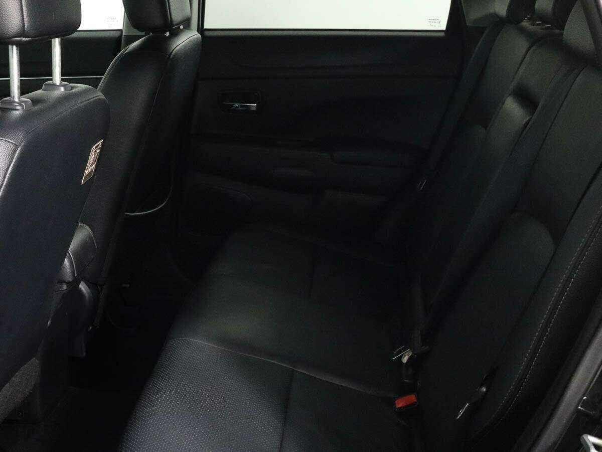 Б/У Митсубиши АС-Икс 2014 года. Фото: #7