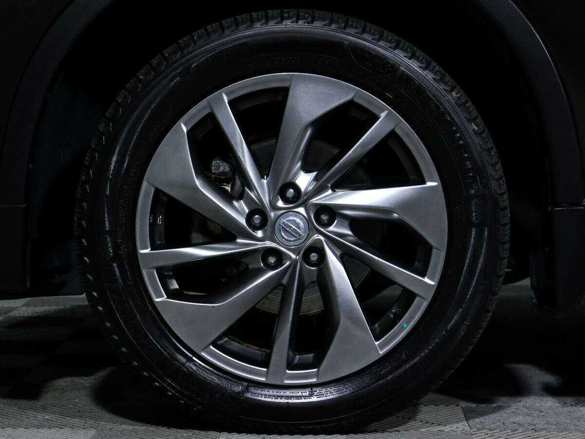 Б/У Ниссан Икс-Трейл 2015 года. Фото: #11