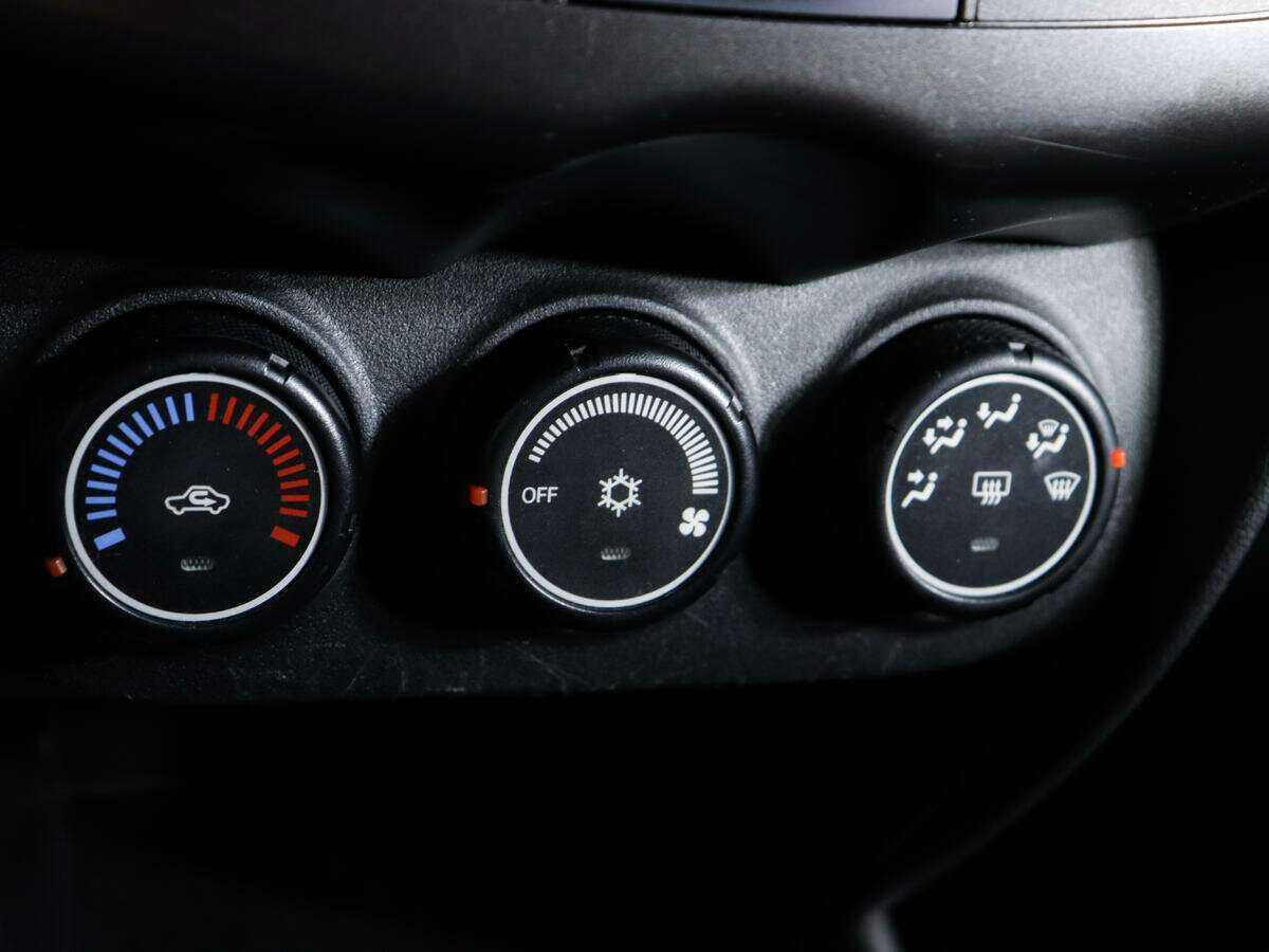 Б/У Митсубиши АС-Икс 2012 года. Фото: #16