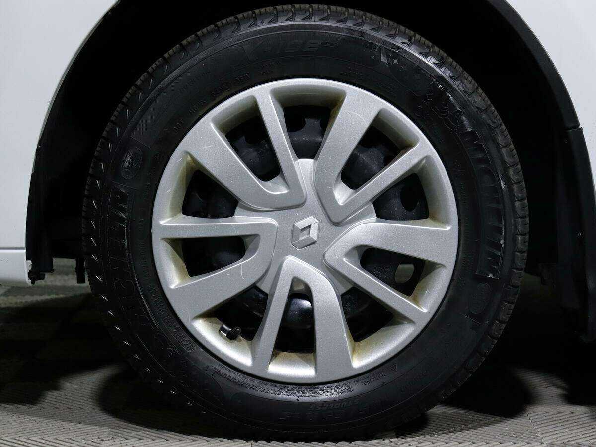 Б/У Рено Логан 2020 года. Фото: #14