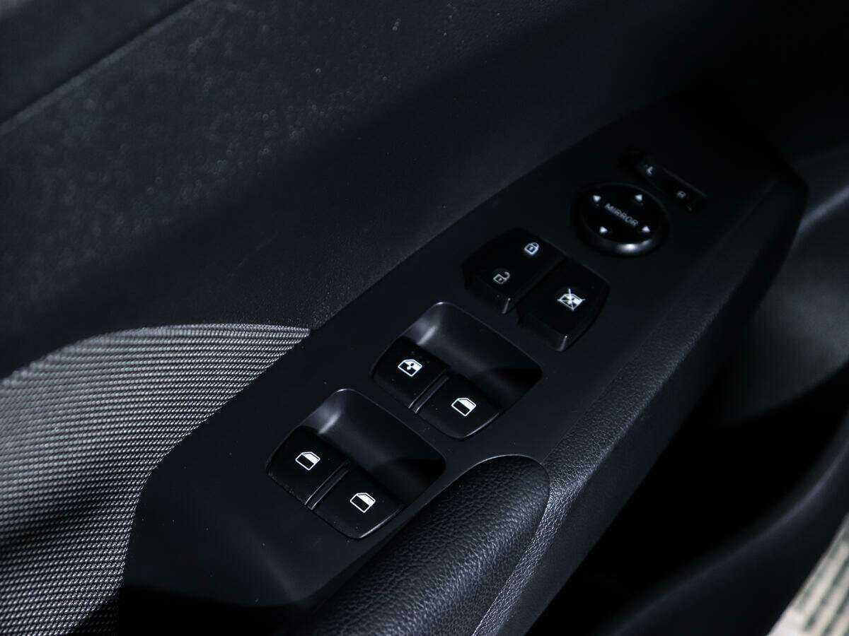 Б/У Хендай Солярис 2018 года. Фото: #13