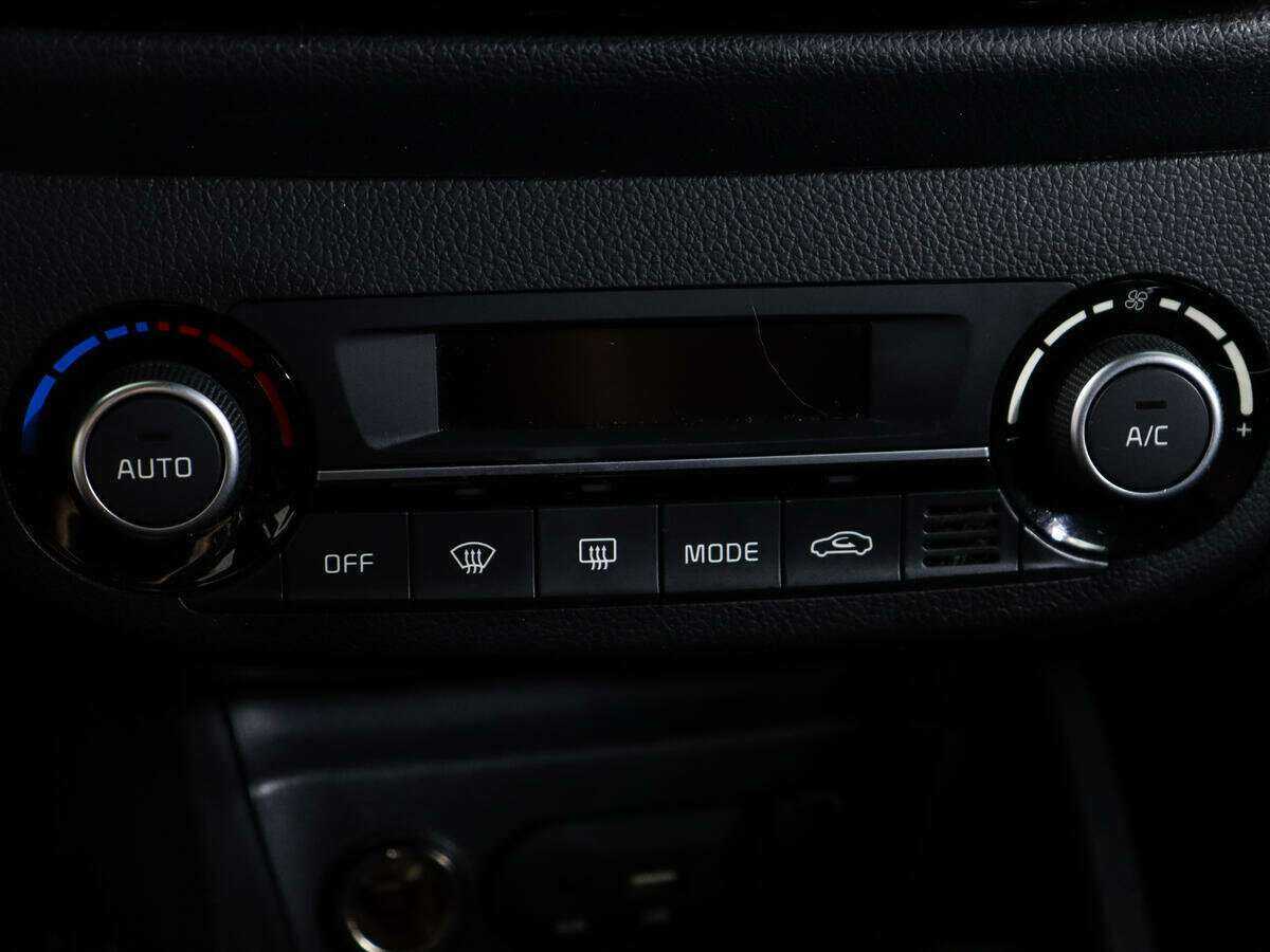 Б/У Киа Рио 2016 года. Фото: #21