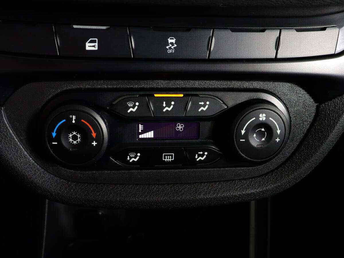 Б/У Лада (ВАЗ) Веста 2021 года. Фото: #15