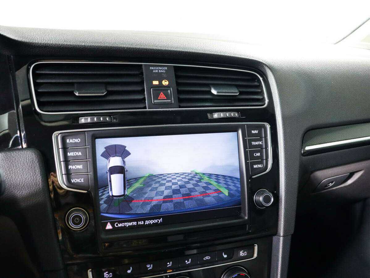 Б/У Фольксваген Гольф 2013 года. Фото: #16