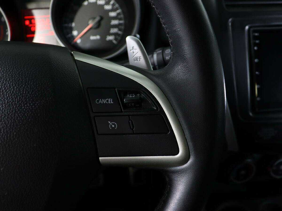 Б/У Митсубиши АС-Икс 2013 года. Фото: #15