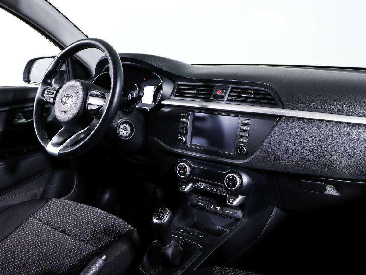 Б/У Киа Рио 2018 года. Фото: #8