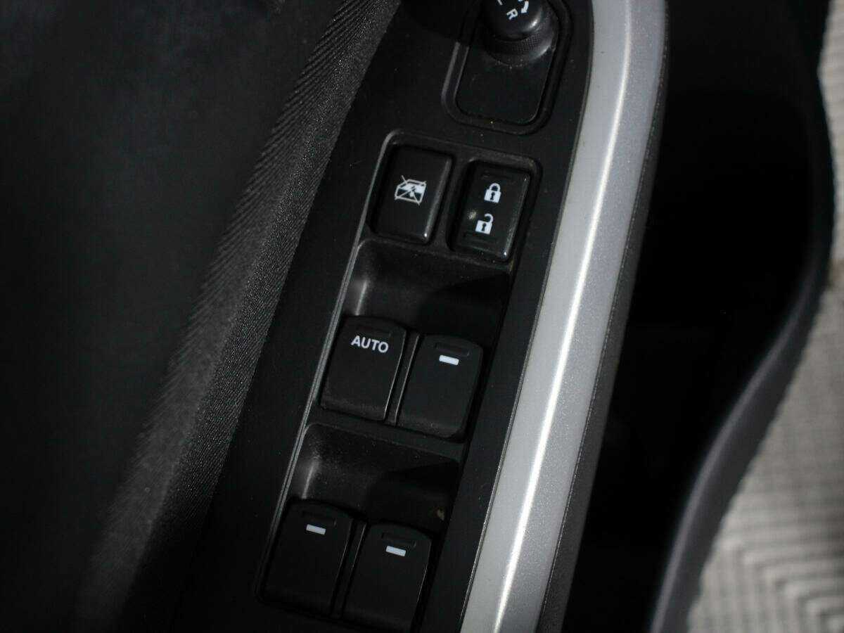 Б/У Сузуки Витара 2016 года. Фото: #14