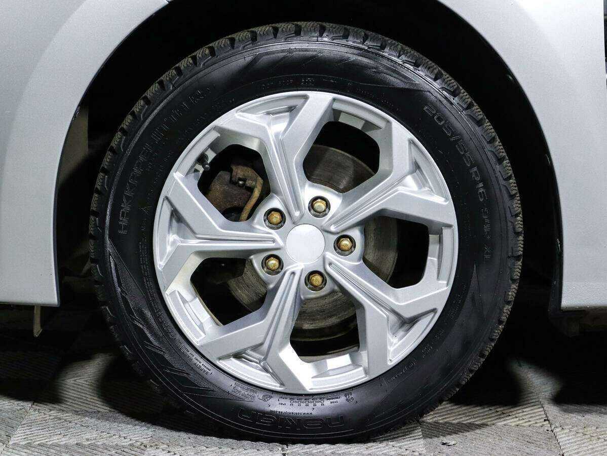 Б/У Тойота Королла 2013 года. Фото: #16