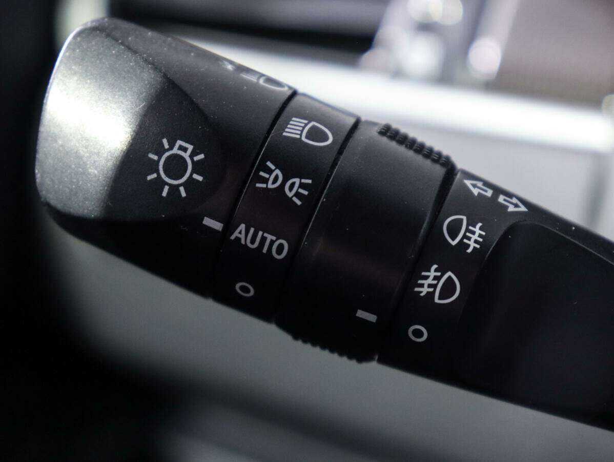 Б/У Тойота Камри 2016 года. Фото: #13