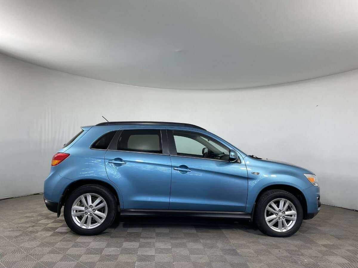 Б/У Митсубиши АС-Икс 2012 года. Фото: #3