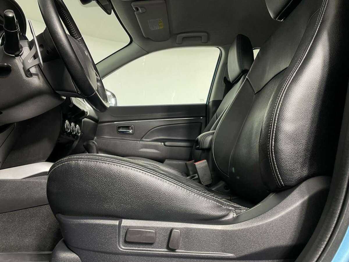 Б/У Митсубиши АС-Икс 2012 года. Фото: #9