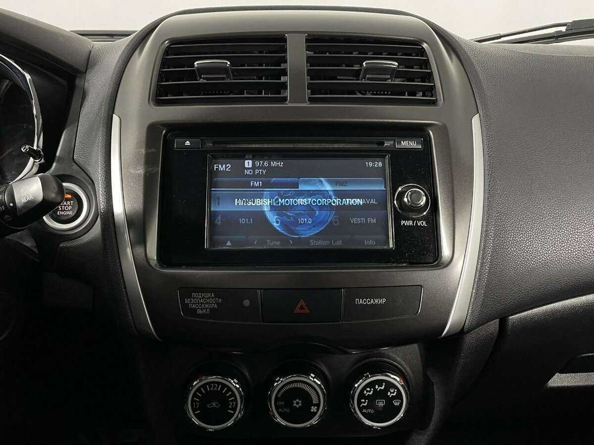 Б/У Митсубиши АС-Икс 2012 года. Фото: #11