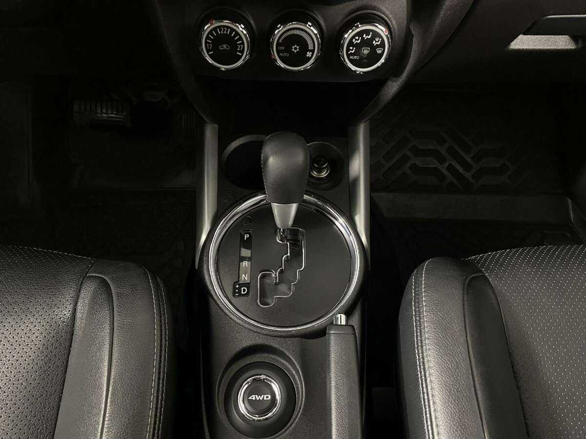 Б/У Митсубиши АС-Икс 2012 года. Фото: #12