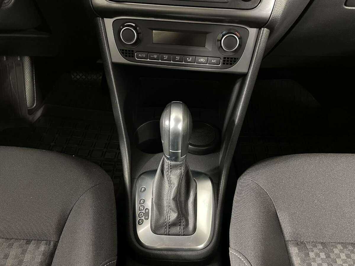 Б/У Фольксваген Поло 2019 года. Фото: #11