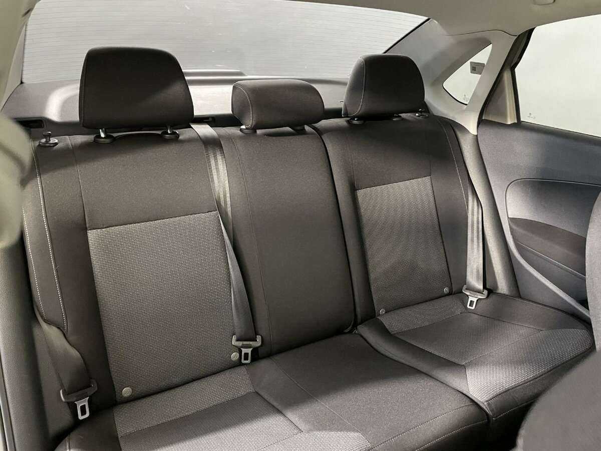 Б/У Фольксваген Поло 2015 года. Фото: #13