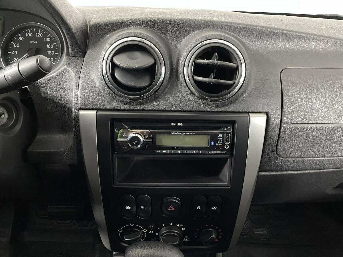 Б/У Ниссан Альмера 2013 года. Фото: #11