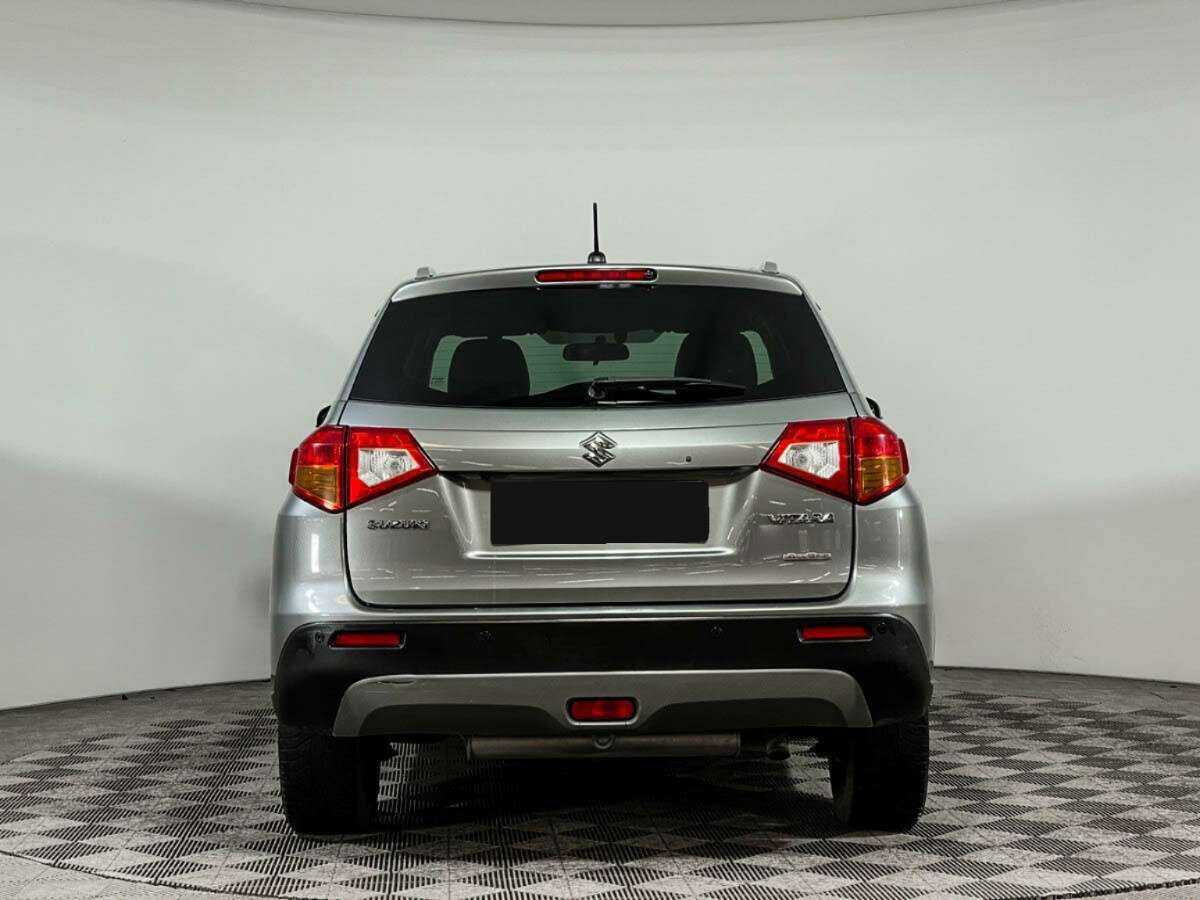 Б/У Сузуки Витара 2017 года. Фото: #4