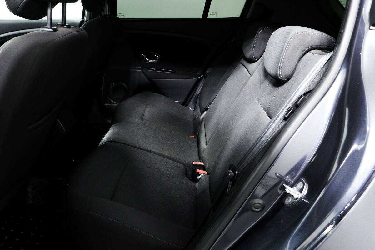 Б/У Рено Меган 2012 года. Фото: #11