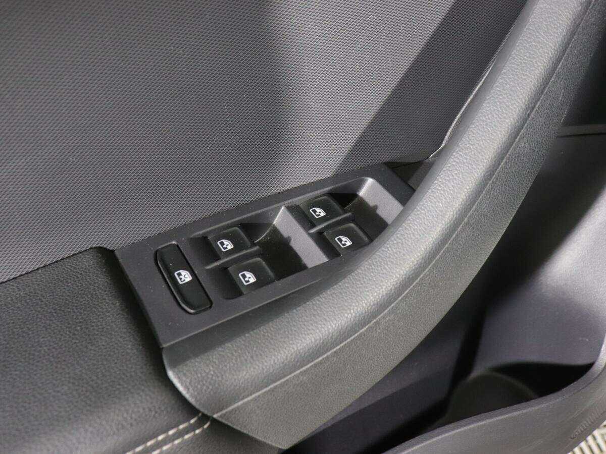 Б/У Шкода Рапид 2020 года. Фото: #11