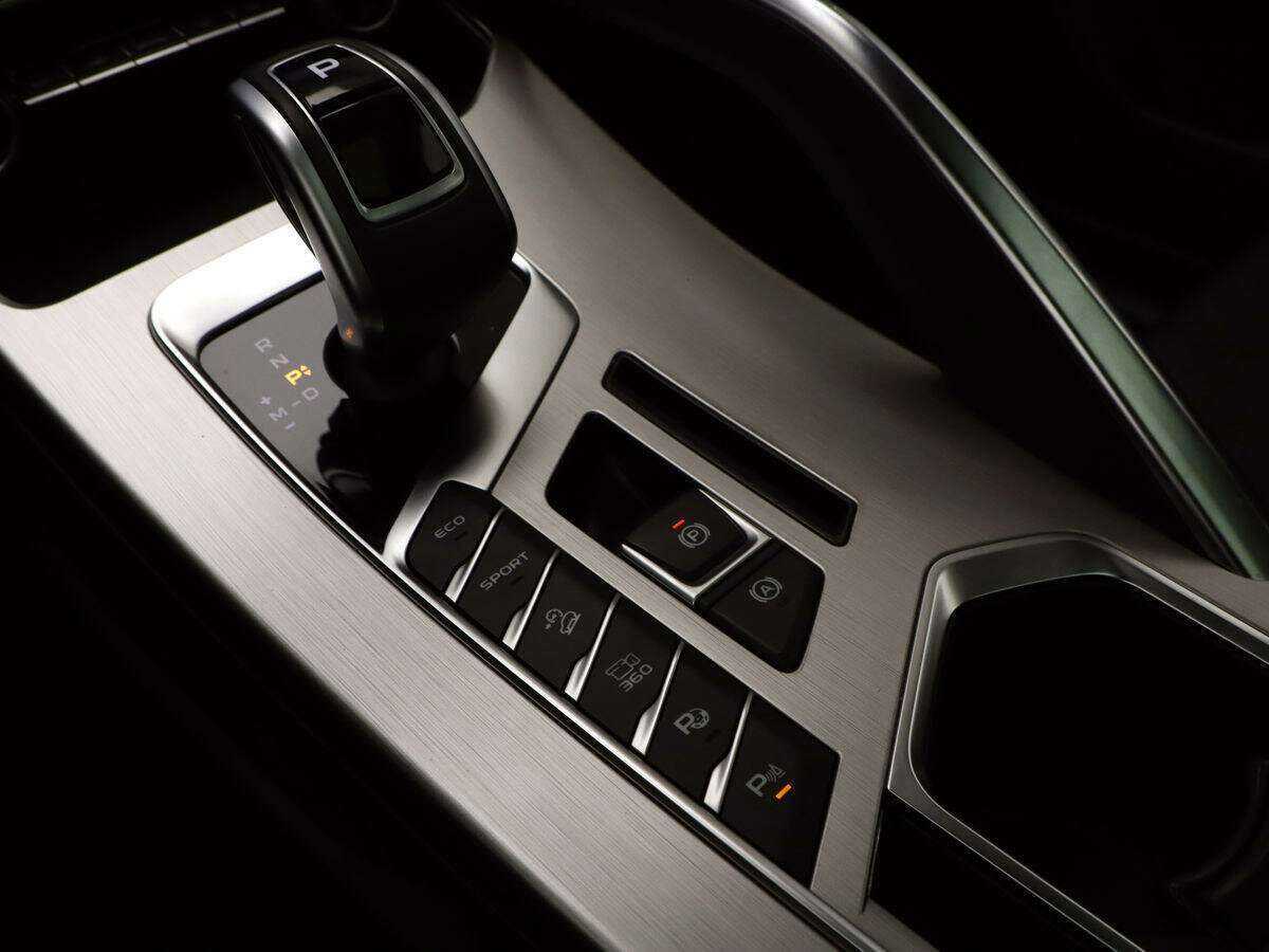 Б/У Джили Кулрэй 2020 года. Фото: #12