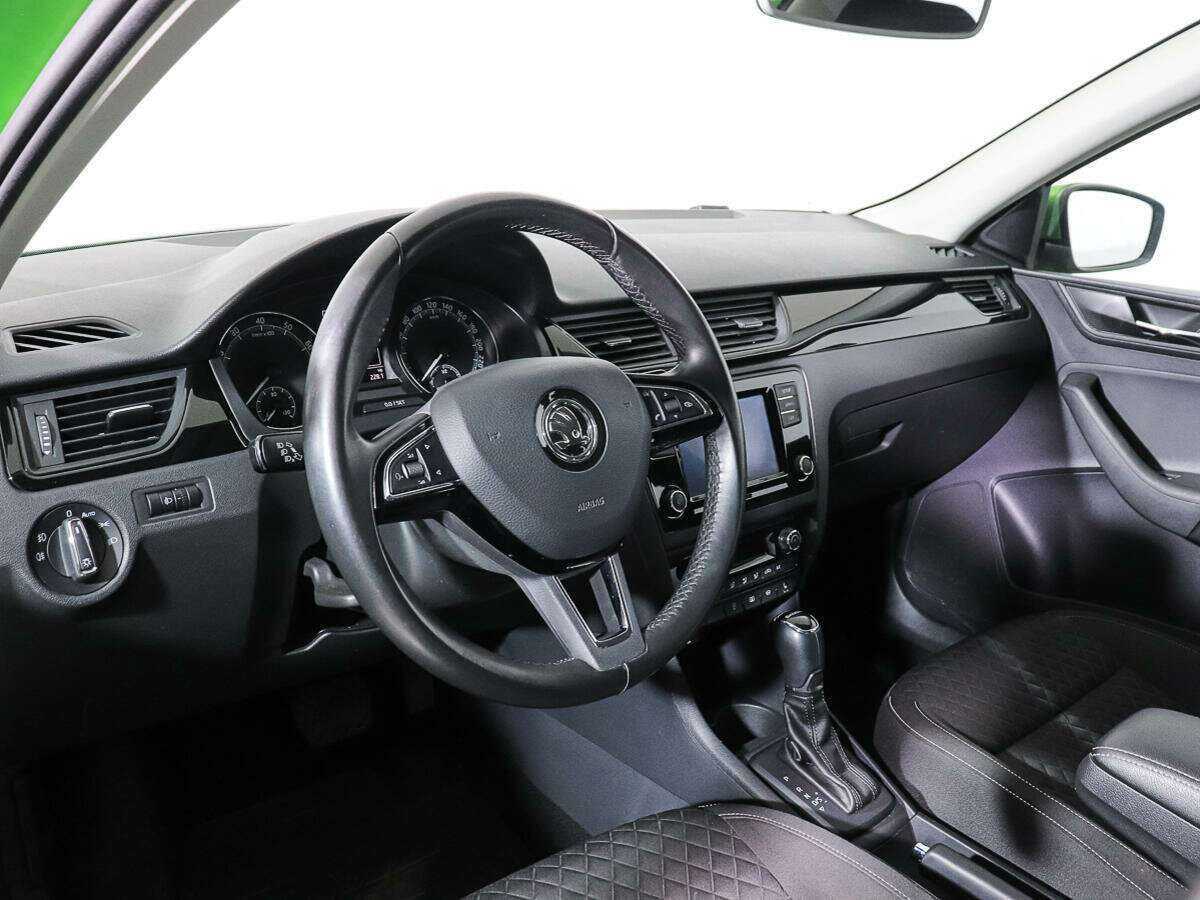 Б/У Шкода Рапид 2017 года. Фото: #11