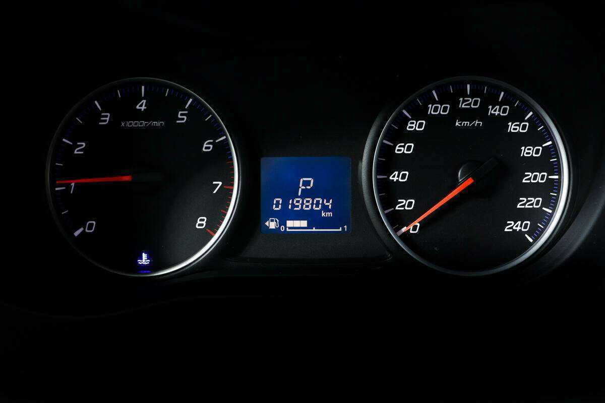 Б/У Митсубиши Оутлэндер 2012 года. Фото: #9