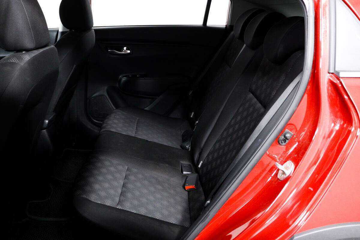 Б/У Киа Рио 2018 года. Фото: #11