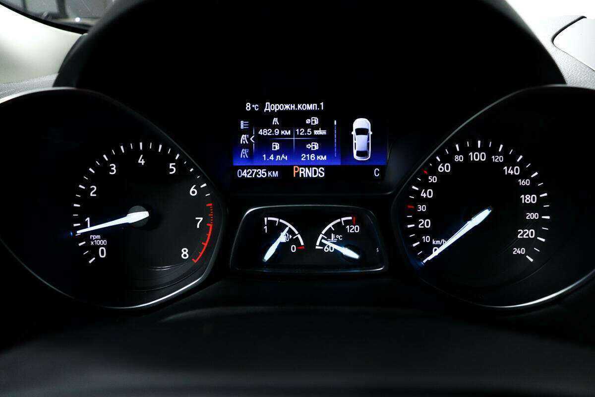 Б/У Форд Куга 2017 года. Фото: #9