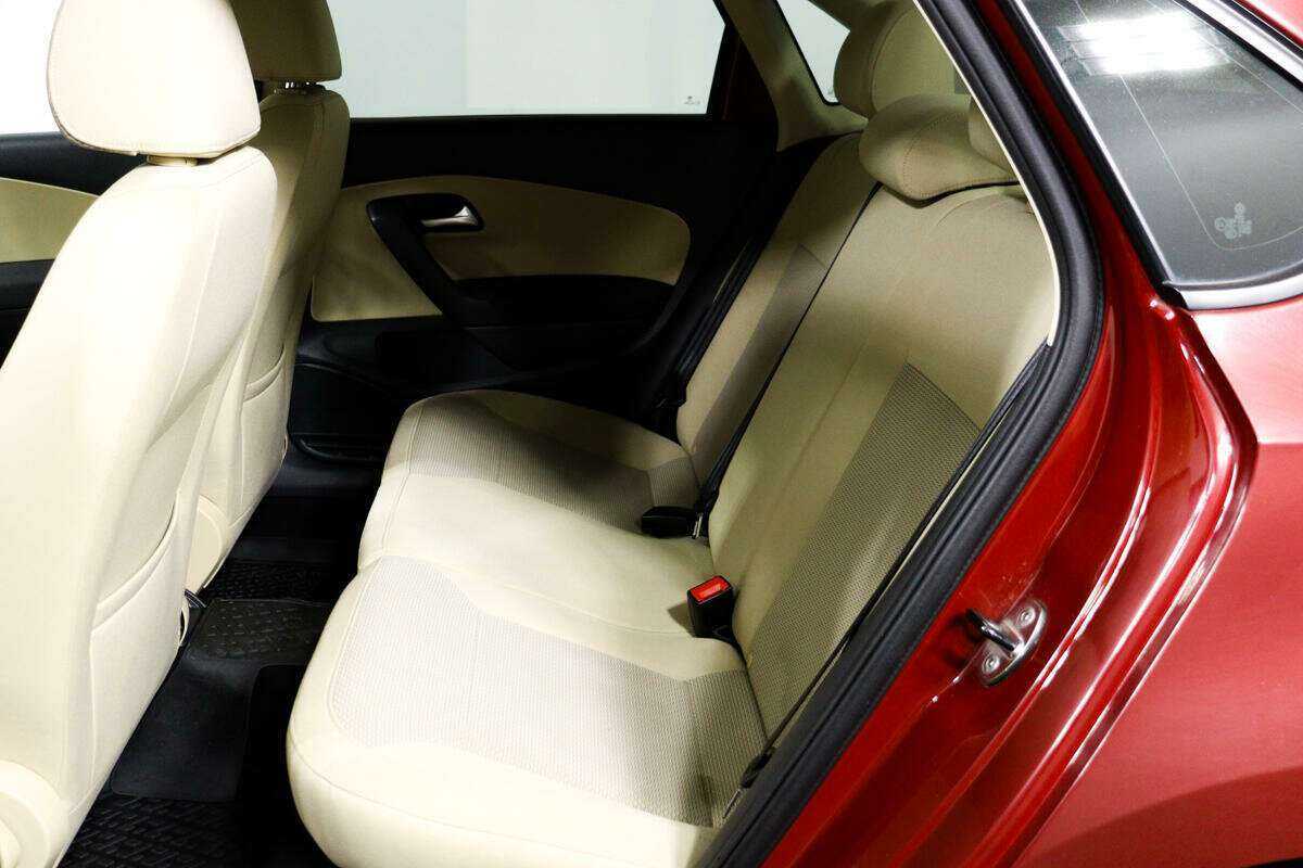 Б/У Фольксваген Поло 2018 года. Фото: #11