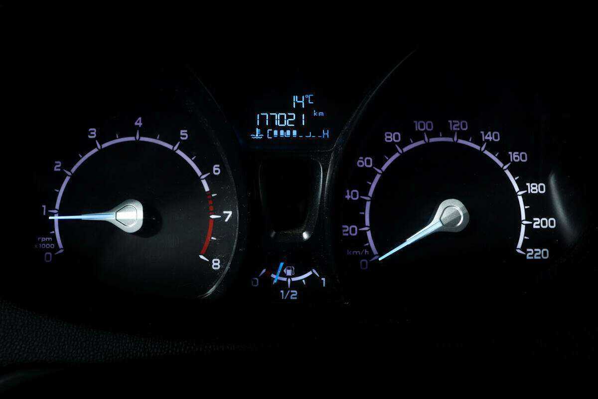 Б/У Форд ЭкоСпорт 2015 года. Фото: #7