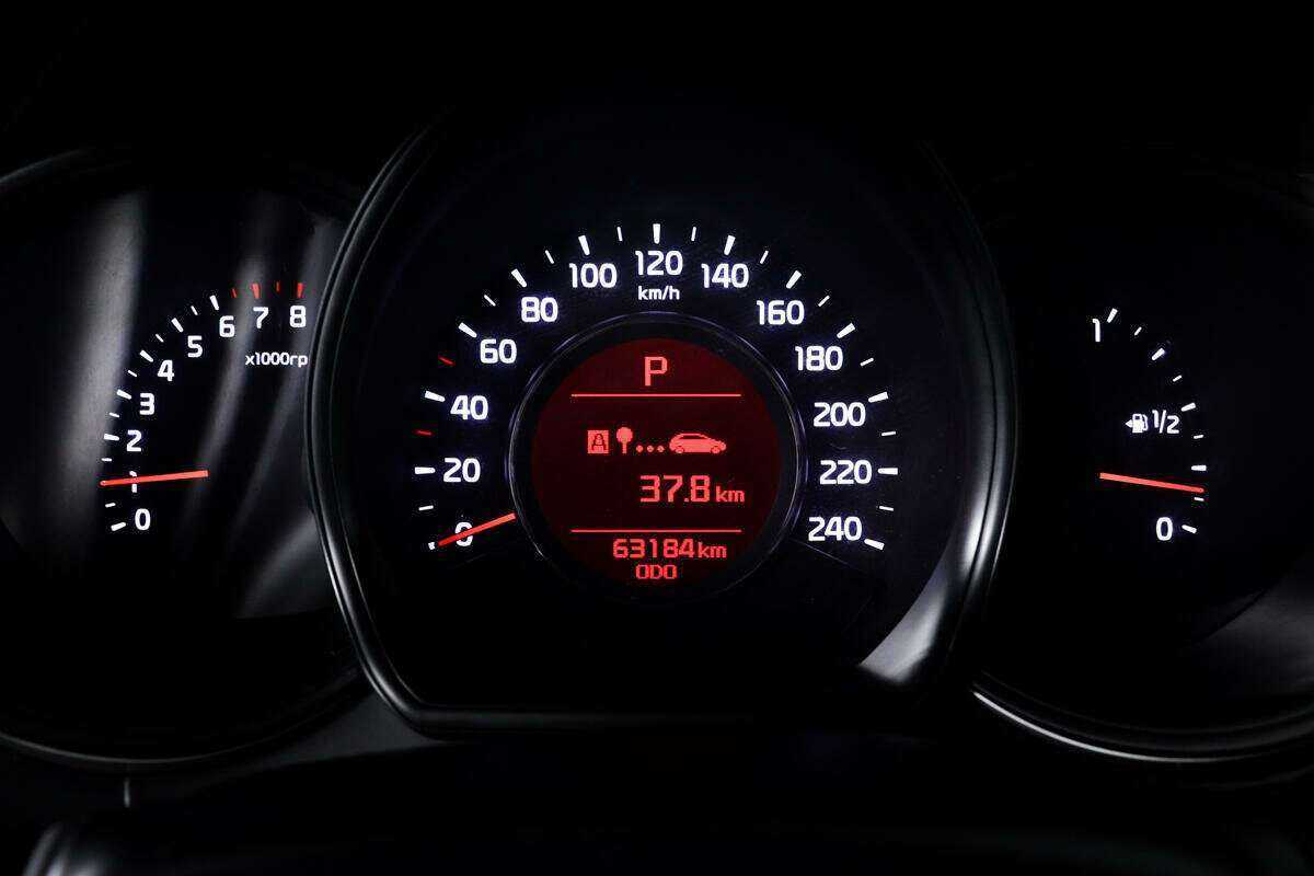 Б/У Киа Сид 2018 года. Фото: #9