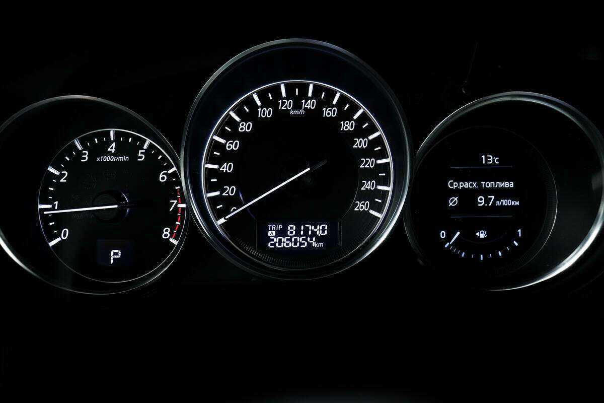 Б/У Мазда Ц-Икс-5 2015 года. Фото: #9