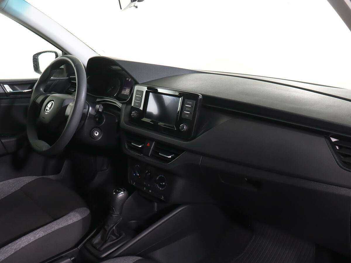 Б/У Шкода Рапид 2021 года. Фото: #7