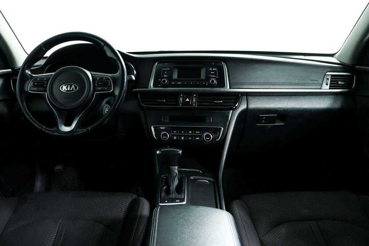 Б/У Киа Оптима 2017 года. Фото: #11