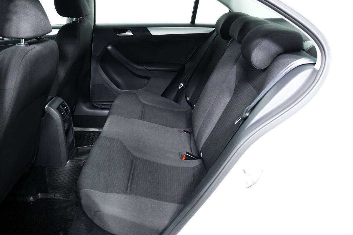 Б/У Фольксваген Джетта 2018 года. Фото: #11