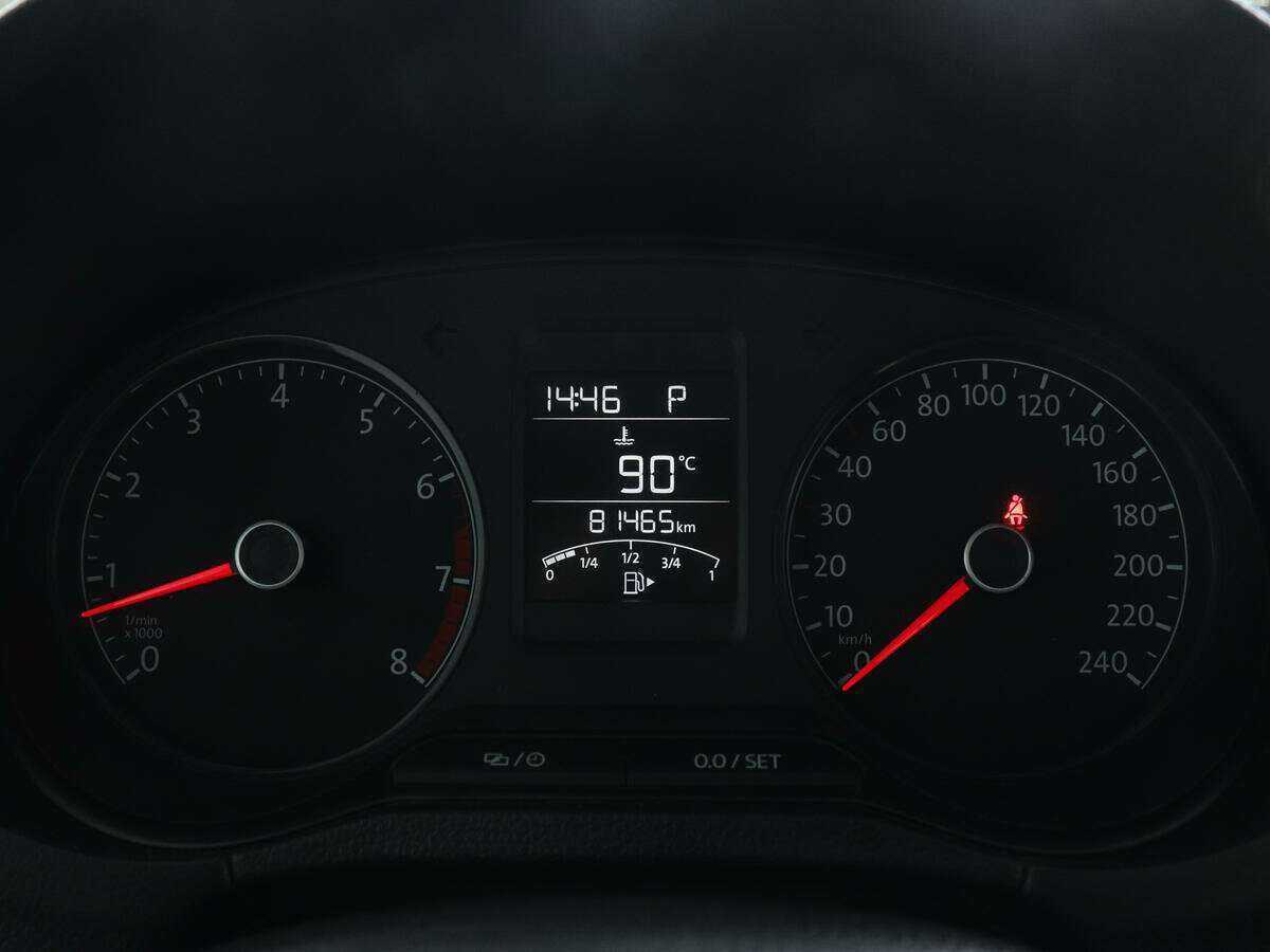 Б/У Фольксваген Поло 2017 года. Фото: #10