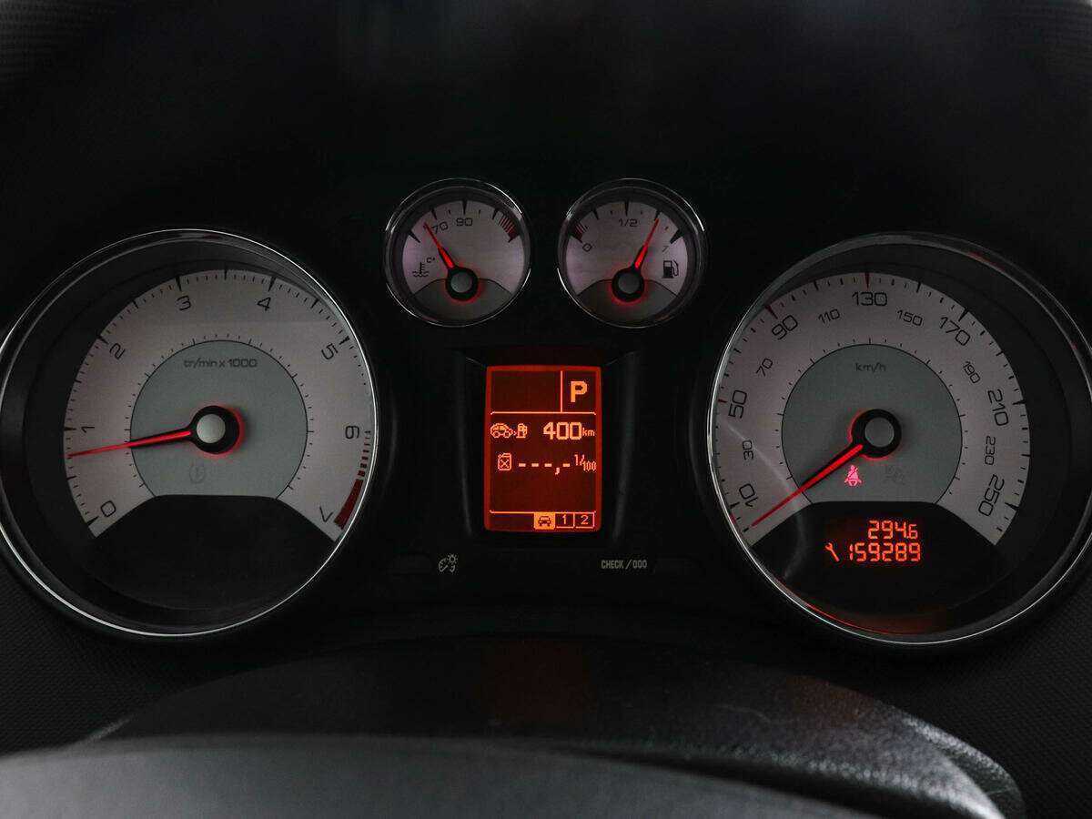 Б/У Пежо 408 2014 года. Фото: #10